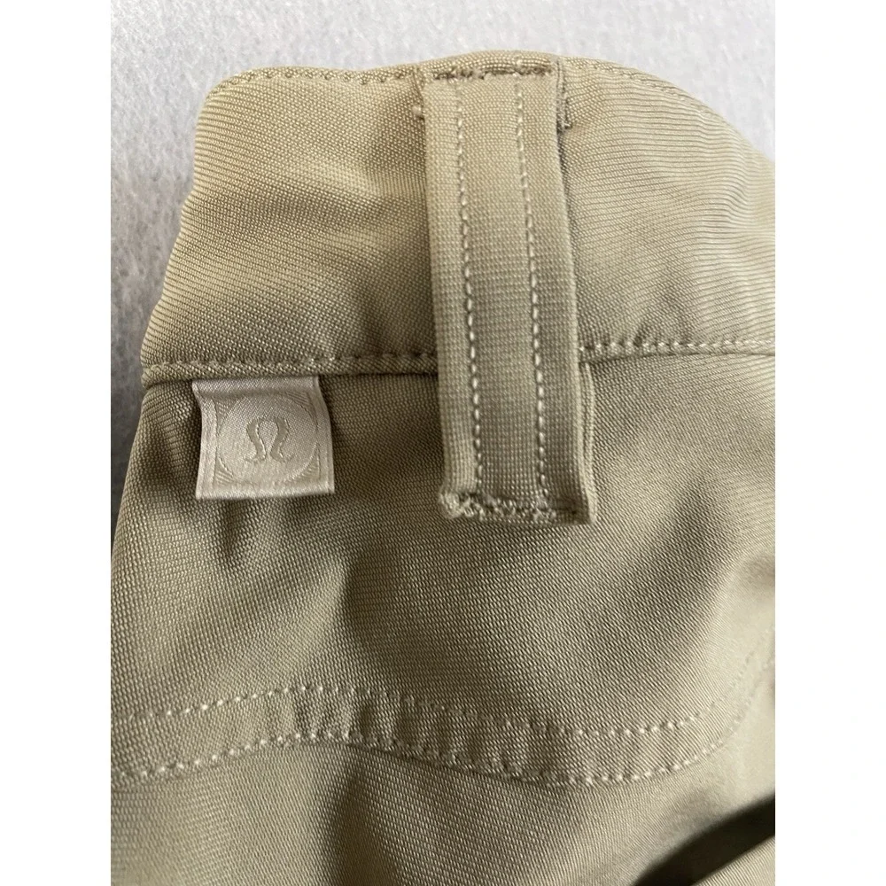 Lululemon Mens Tan Flat Front Pockets Straight Leg Chino Pants Size 31